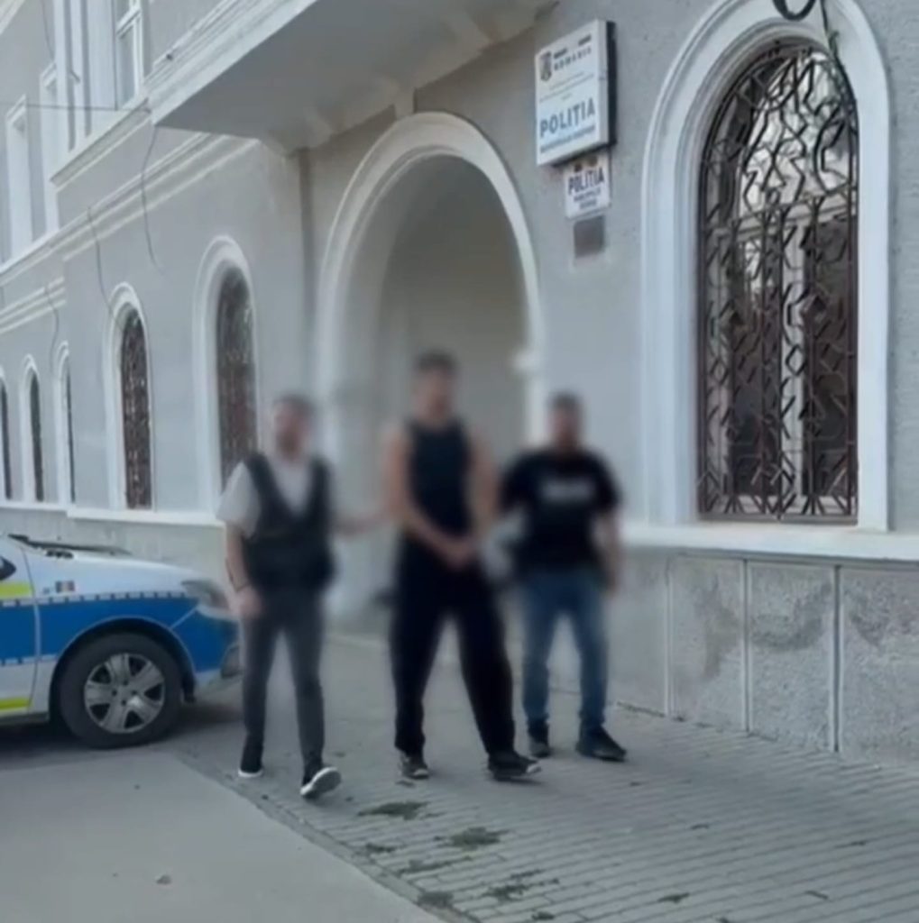 VIDEO / Șofer din Părău, arestat preventiv după ce ar fi furat din magazine și ar fi amenințat un angajat la Făgăraș